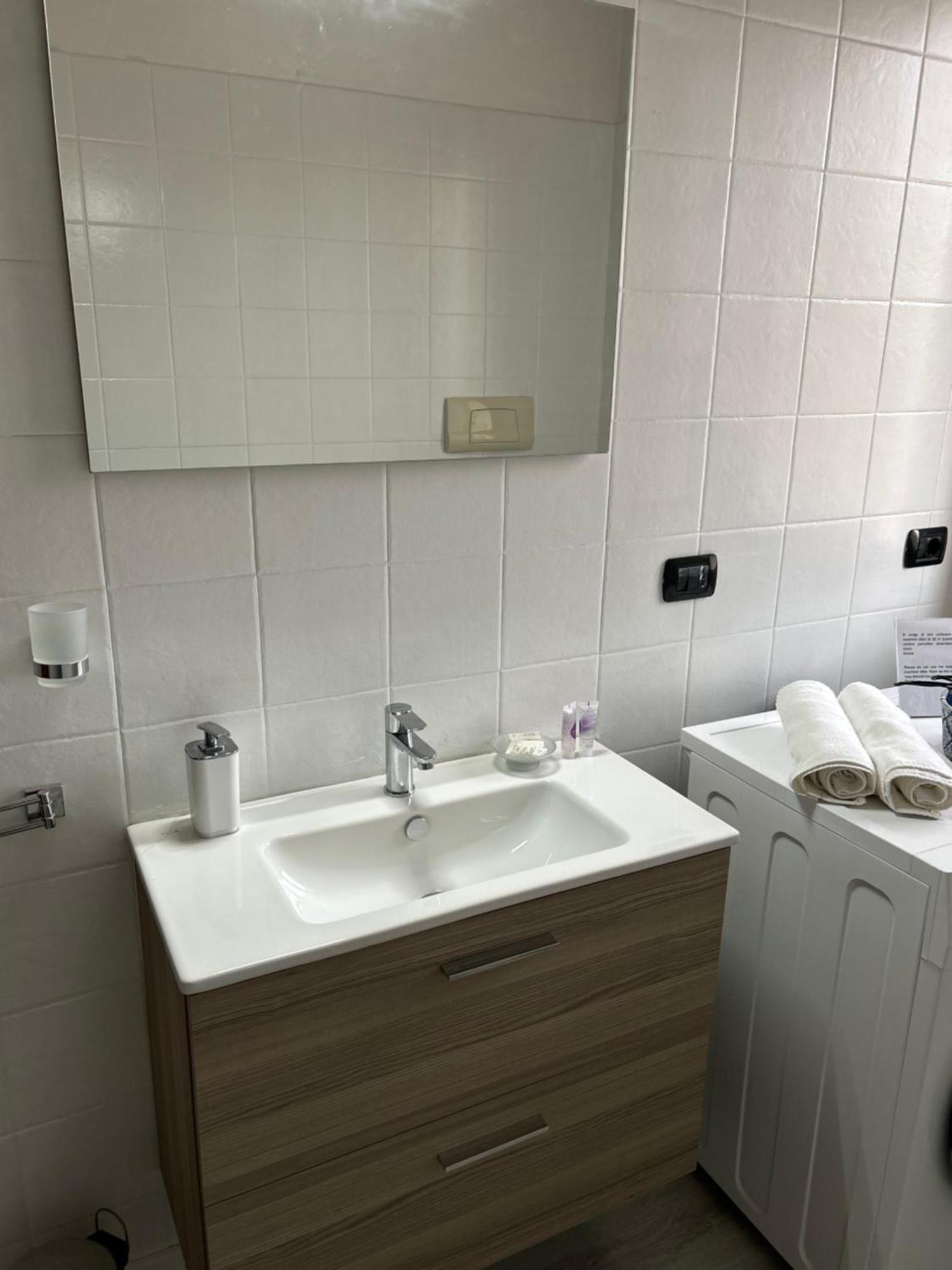 Todeschini 27 Apartment Brembate Bagian luar foto